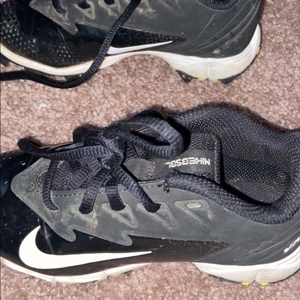 Nike spikes - Picture 3 of 3